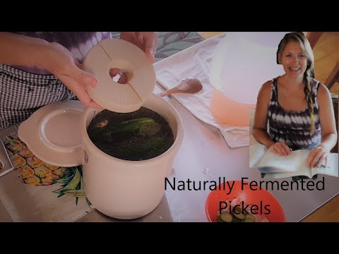 Naturally Fermented Pickles; Easy dill pickle recipe; fermented foods; food storage; Ohio Stoneware