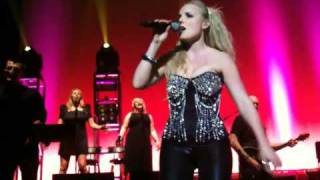 Brian May Kerry Ellis Tie Your Mother Down Sheffield 6/5/11