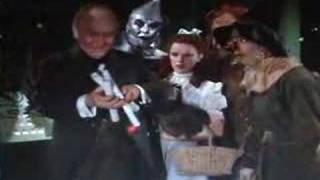 scarecrow doesn't get a brain after all