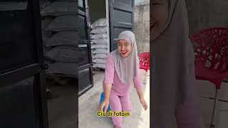 Download lagu ciss gaya andalan pas foto #shortvideo #funny #comedy mp3
