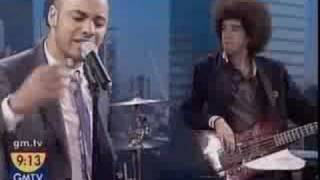 Bryn Christopher - Smilin&#39; Live on GMTV