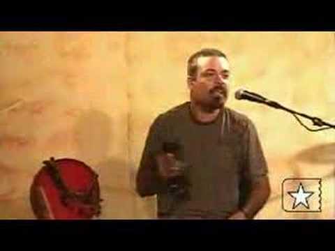 Tihuana toca "Um dia de cada vez", no Estúdio Showlivre