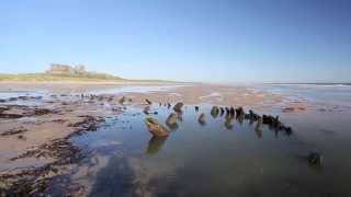 preview picture of video 'Bamburgh Ship Wreck'