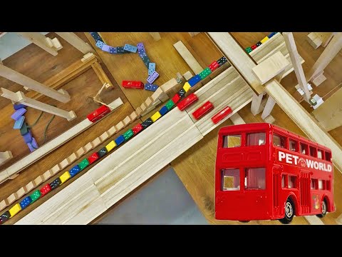 【トミカ】からくり装置をトミカで作ってみた！最後まで走りきれるかな？