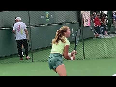 Mirra Andreeva vs Donna Vekic: Stunning Female Tennis Players in Practice #WTA #IndianWells 111
