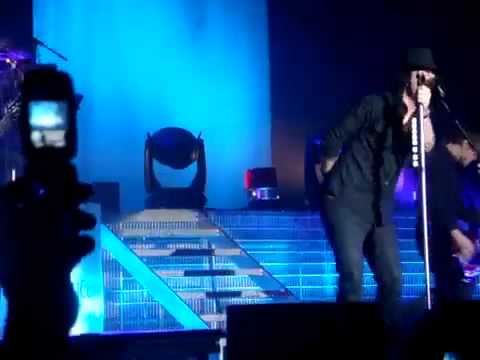 Three Days Grace - World So Cold Live