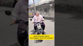 Download lagu Dhawiya dikira meninggoy sama Elvi sukaesih mp3