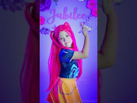 Mira ("KPop Demon Hunters") Does the "MENTE MÁ" Trend #dance #fyp