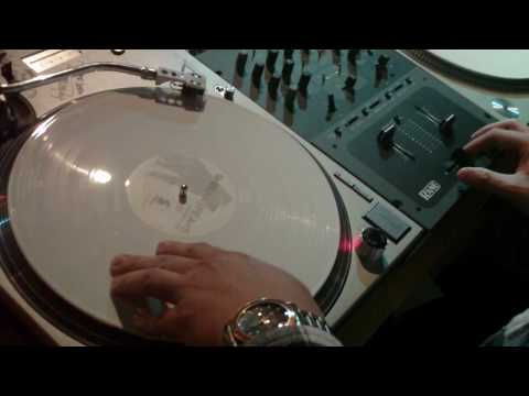 DJ Excess: Chirp/Flare Scratch Combo