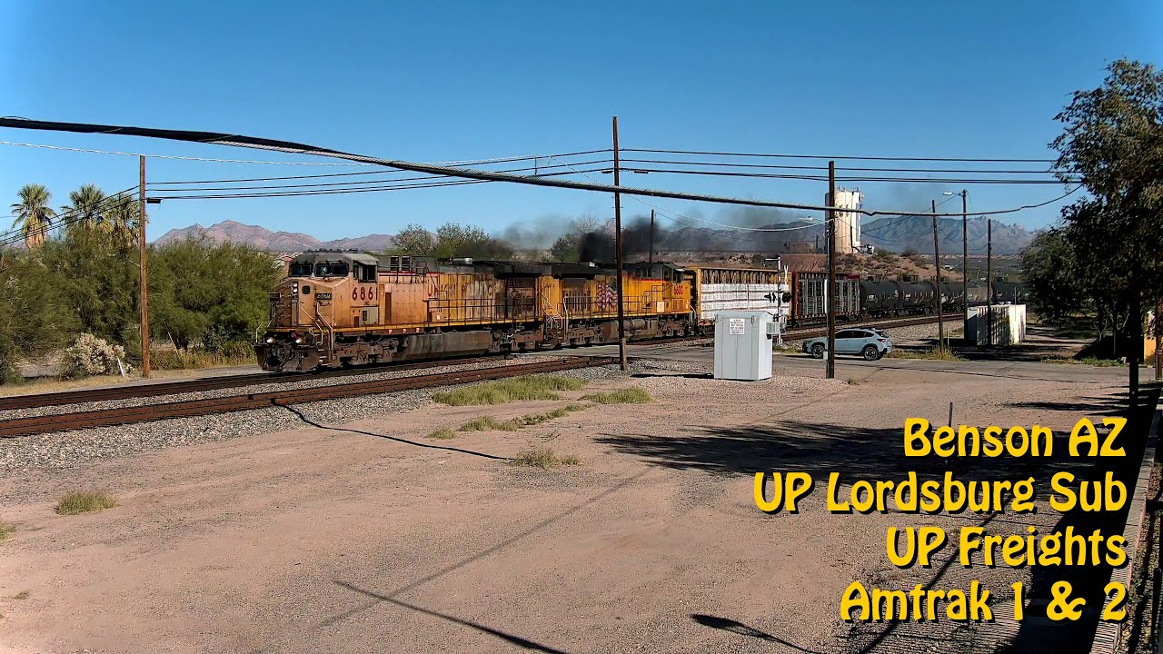 Live webcam view of Benson Railroad Crossing Cam
