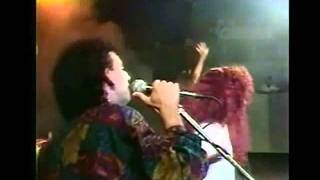 Download lagu Lisa M - 'Tu Pum Pum' mp3 Download lagu Lisa M - 'Tu Pum Pum' mp3