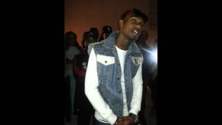 Mishon singing "Mirage" off his "The Gift" mixtape