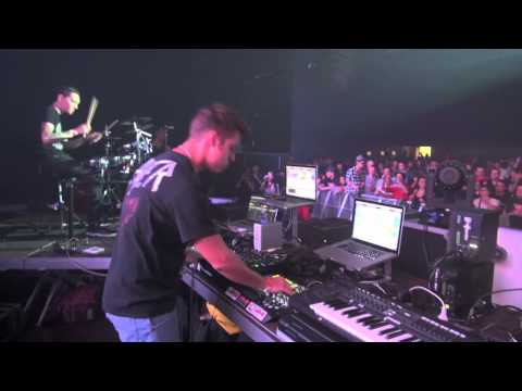 UNDERDOGZ live (23) @ LIBERTYWHITE 2012 (BE)