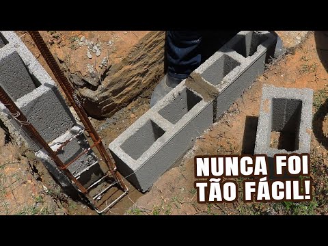 STARTING TO LAY BLOCKS ON THE FOUNDATION!! | Part 21