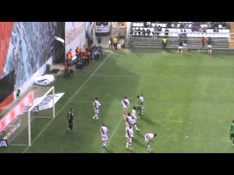 REMATE DE CABRAL AL LARGUERO-----RAYO-1;CELTA-0