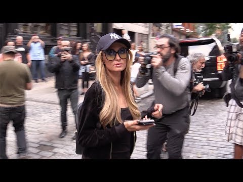 Paris Hilton and her boyfriend Chris Zylka shopping in New York