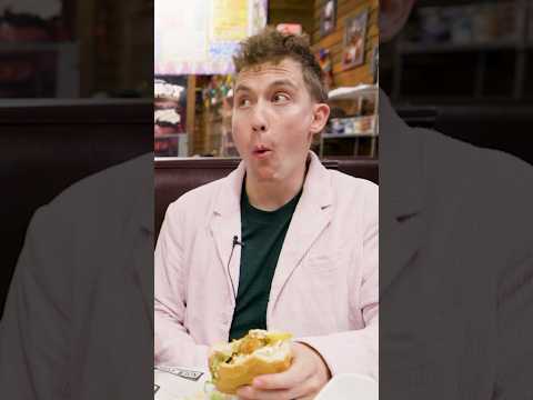 Trying the ICONIC Po' Boys Sandwich!