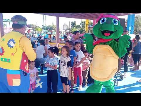 Inauguran moderno y atractivo parque central de Santa Teresa Carazo 