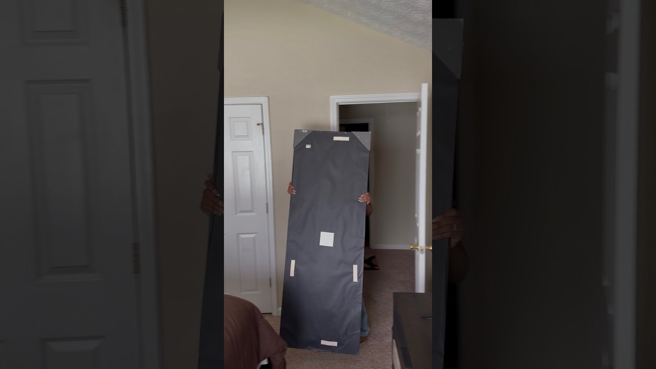 Brooke tries on different dresses to go see Isaiah