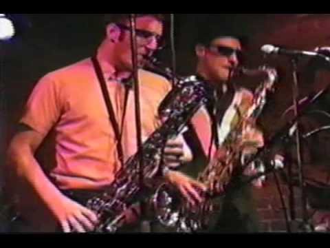 The Scofflaws live at New York Avenue, Huntington - April 15, 1990