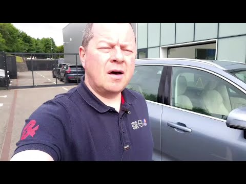 Volvo XC60 D4 190hp Momentum Auto (rear Camera / - Image 2