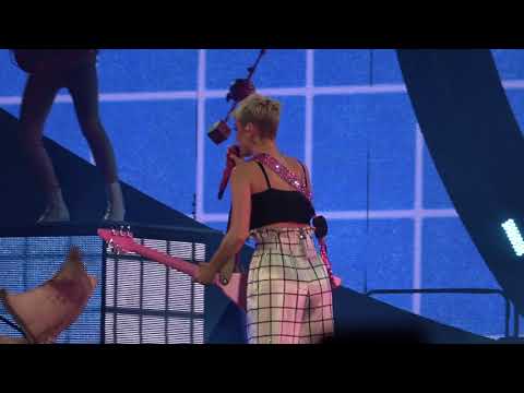 Katy Perry, Hot N Cold, Seoul, 180406