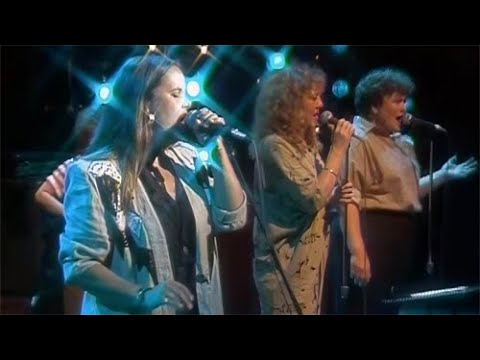 Tracy Nelson - On Stage at Lonesome Pine