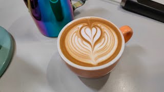 [器材] Cafelat Robot 最速傳說 - 4：32 出精品拿鐵