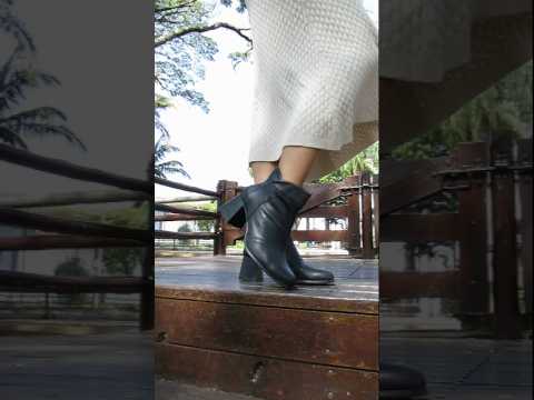 Bota Iris Cano Baixo Couro Legítimo