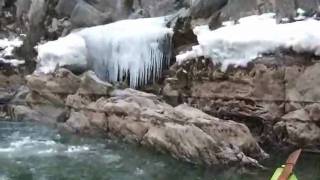 preview picture of video 'Winter Paddle - Angler's Inn up Mather Gorge to Rocky Island'