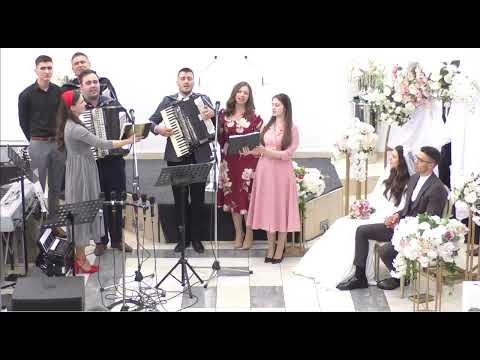 Familia Puha... În a voastră căsnicie, Domnul sprijin să vă fie.Nou 2022