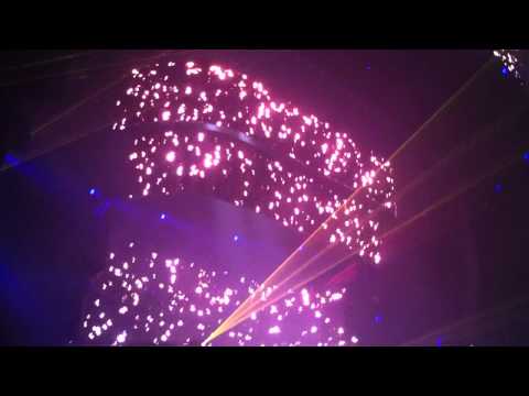 Every Teardrop Is a Waterfall (Coldplay vs. Swedish House Mafia) [Live] - Swedish House Mafia