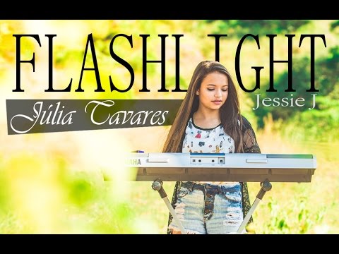 Flashlight - Jessie J (Júlia Tavares Cover)