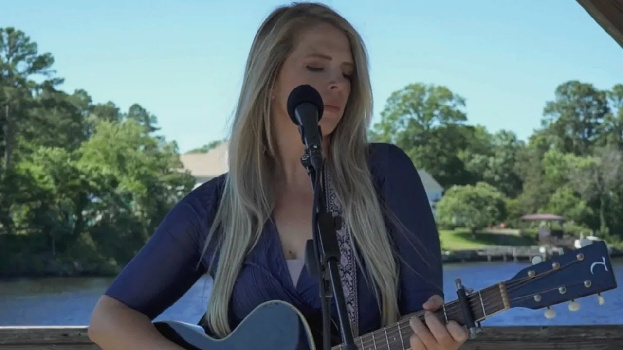 Promotional video thumbnail 1 for Melissa Joiner