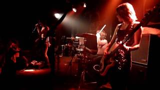 Obsession - The Subways (Harlow Square 19/12/2009) (HD)