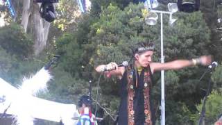 &quot;Banderas&quot;- Aterciopelados, Live!/ En Vivo