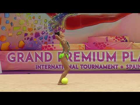 Perederiy Alina 2008 LUX ball