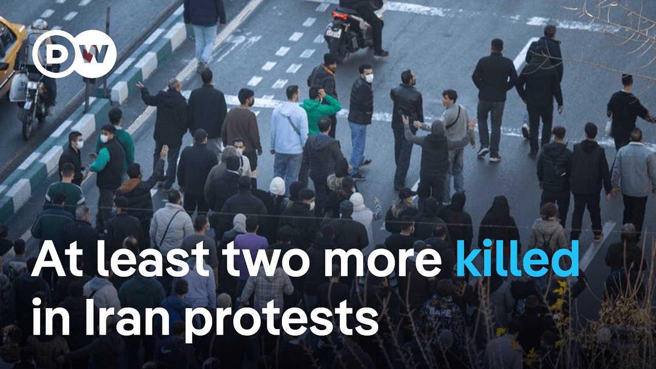 Analyst: Iran's currency depreciation 'brought about by US sanctions' and gov't 'mismanagement'