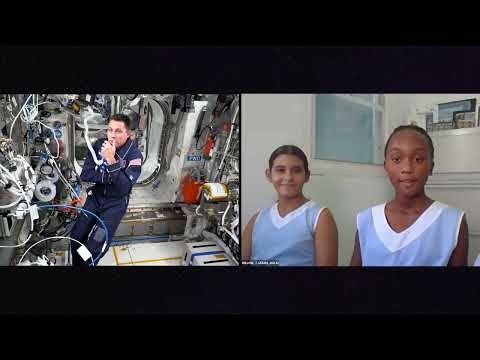 Students from the Caribbean and Central America talked to an astronaut (1 minute)
