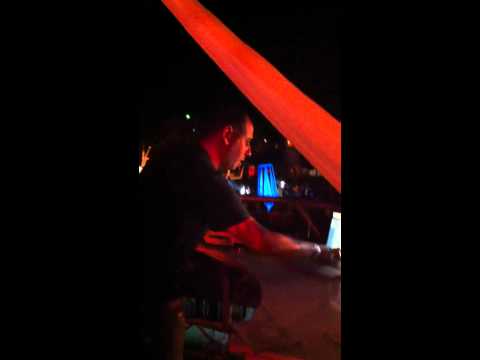 Ultravoice vs Bizzare Contact vs Dj Feio - Nasty (Bizzare contact rmx) @ Rounders 4 gdl