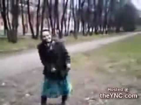 Allti - Meine Mutter tanzt den Hartz4 Rap