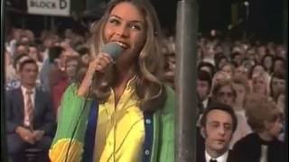 Lena Valaitis -  Ob es so oder so oder anders kommt