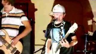 Little Chris, Checking it out, Victoria Hotel