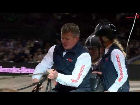 STUTTGART GERMAN MASTERS - Preis der Firma iWEST/Vierspänner - Exell,Boyd