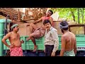 സാറും പെണ്ണുമ്പിള്ളയും കൂടി ഇറക്കാന�