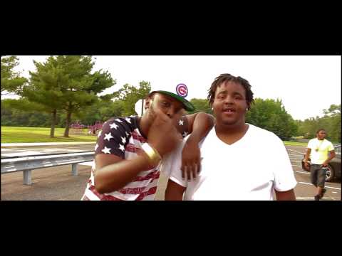 BIGZ MULA - WORLD FULL OF MONEY (OFFICIAL VIDEO DIR. BY MADD LABS TV)