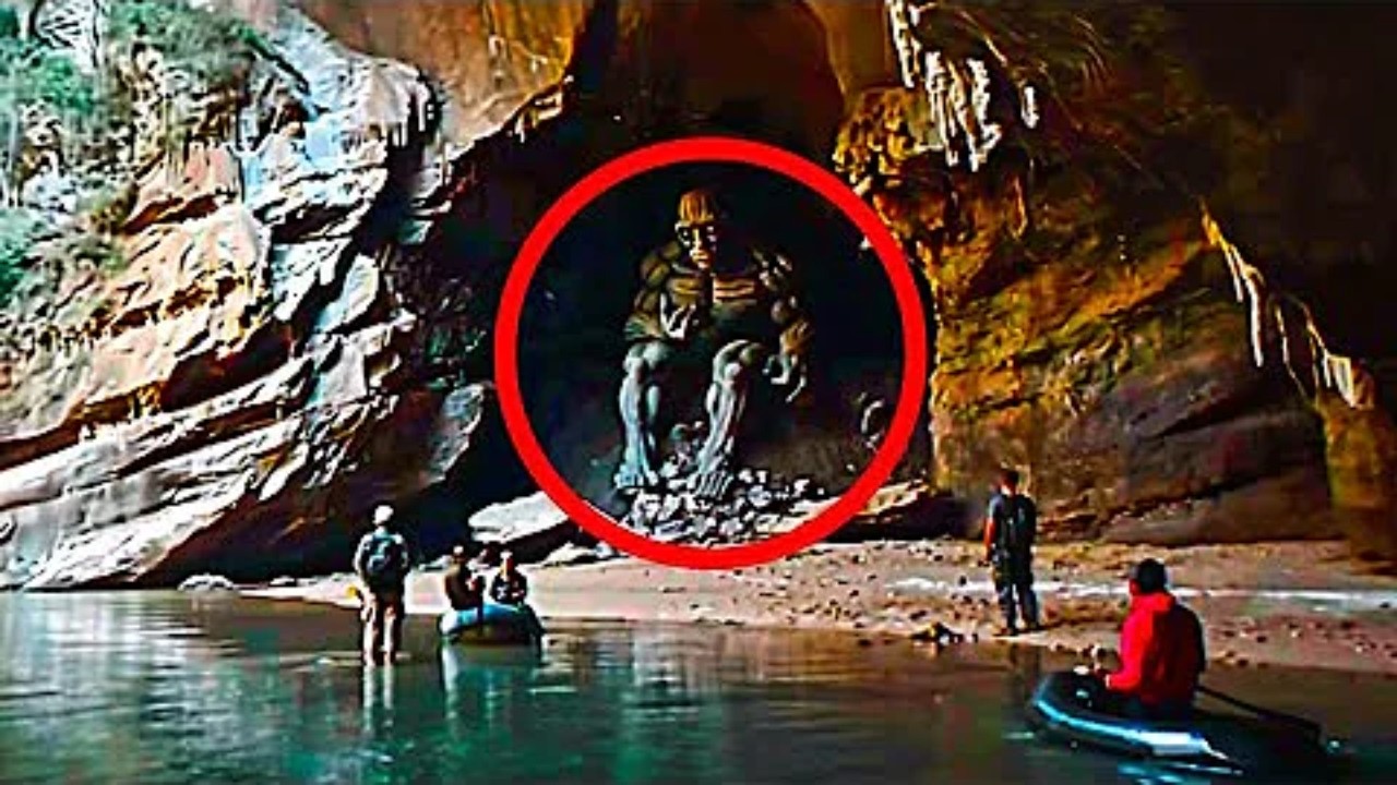 ELES ENCONTRARAM UMA CRIATURA ESTRANHA EM UMA CAVERNA GIGANTE NO MÉXICO, PERIGO IMINENTE