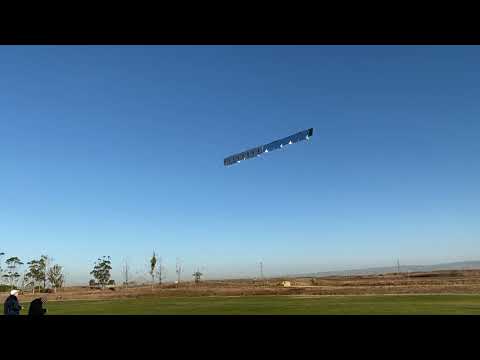 Ran St. Clair's 33 ft span flying wing VTOL/big rotor thing