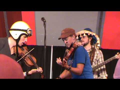 Scythian-Dueling Fiddles