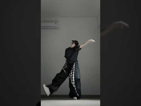 2.0 - BTS | Dance cover #akainote